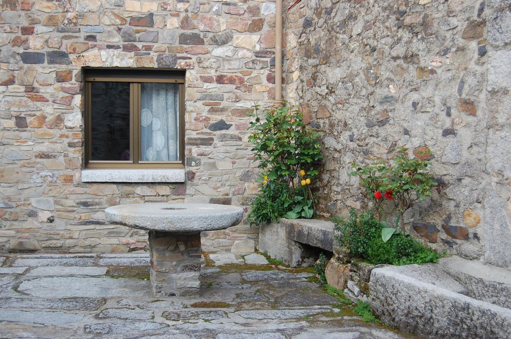 Casa Rural La Cuadraa Linares de Riofrío Kültér fotó