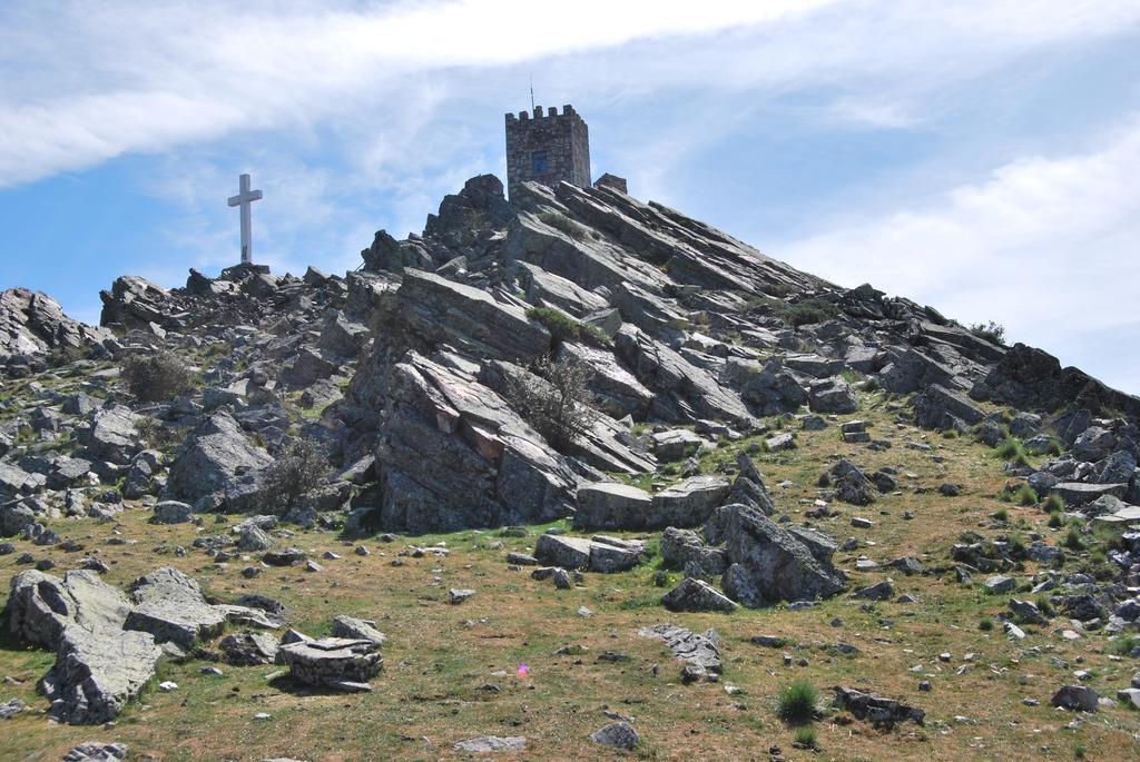 Casa Rural La Cuadraa Linares de Riofrío Kültér fotó